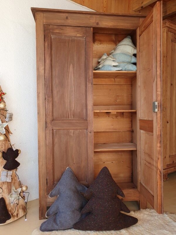 Small Parisian cabinet raw wood