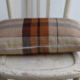 Checkered cushion