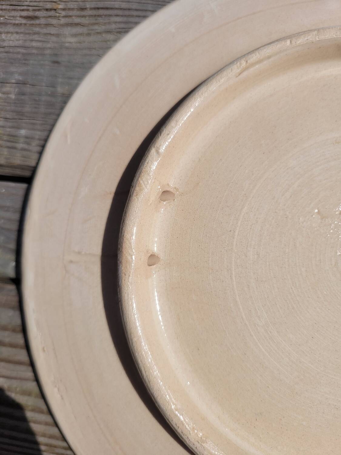 Glazed oriental plate