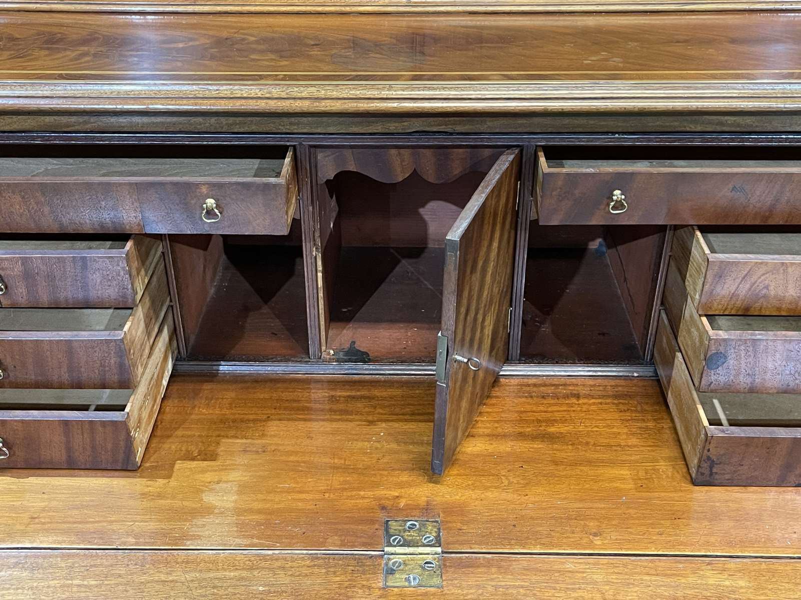 Nineteenth-century English mahogany scriban