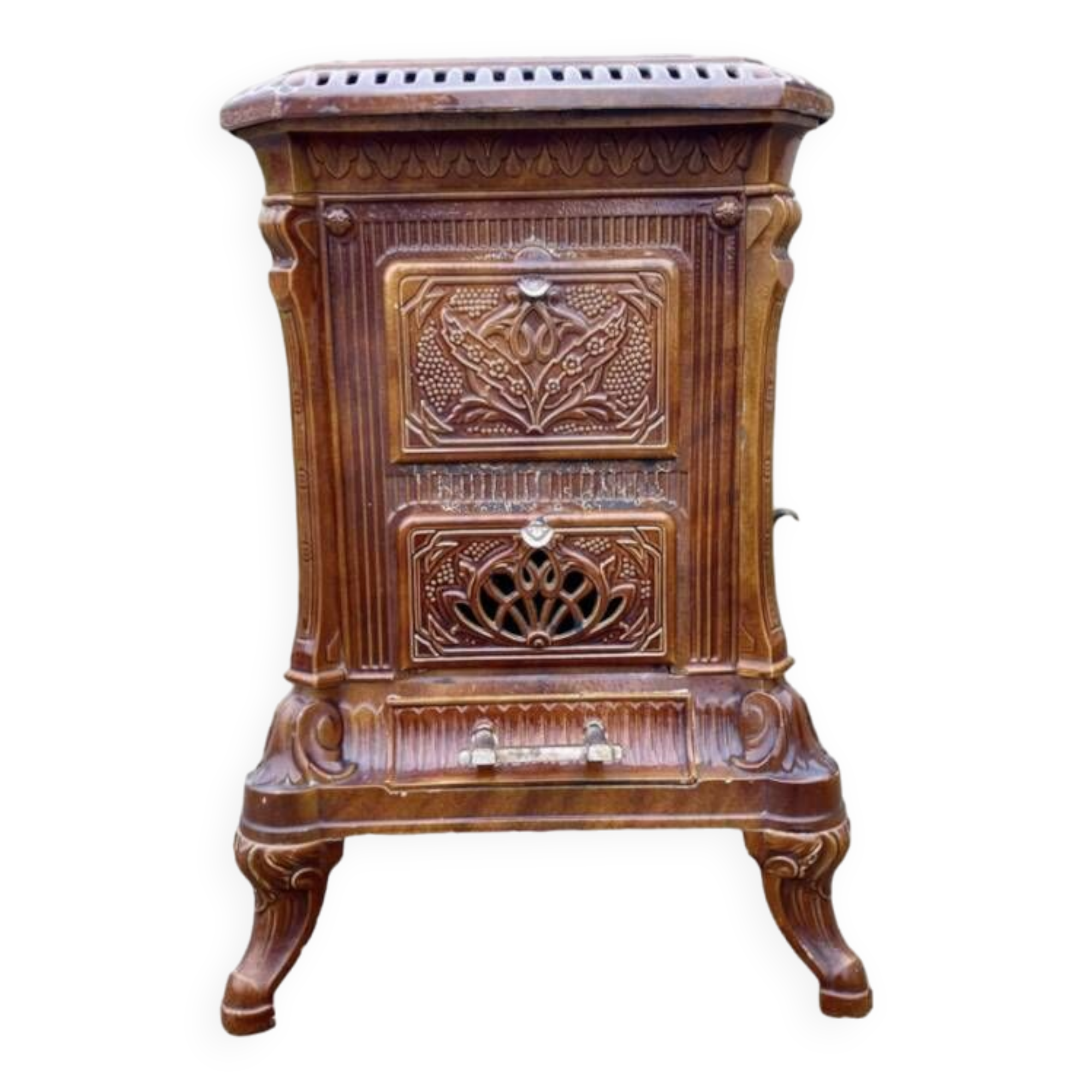 Antique enamelled cast iron pan