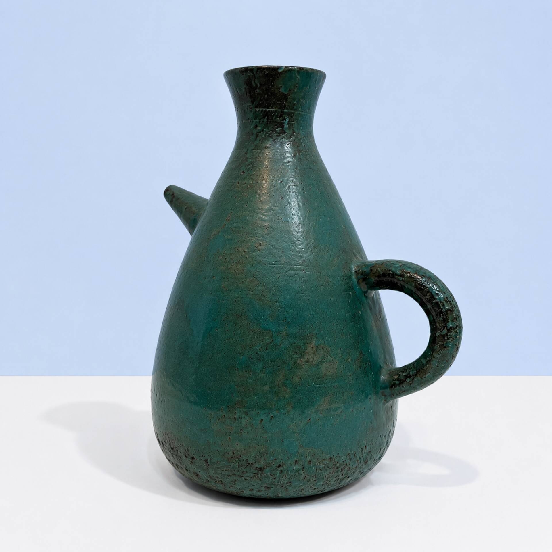Large ceramic jug – attributed to the potters of Accolay