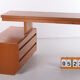 Bureau réglable en bois clair Moser