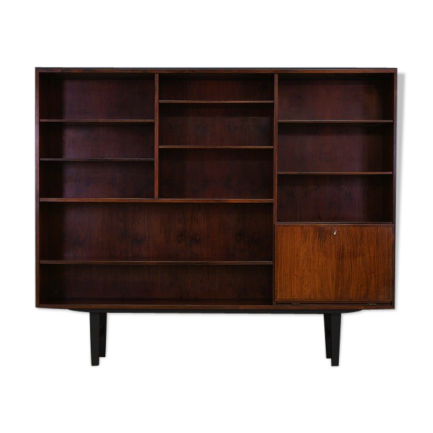 Omann Jun bookcase