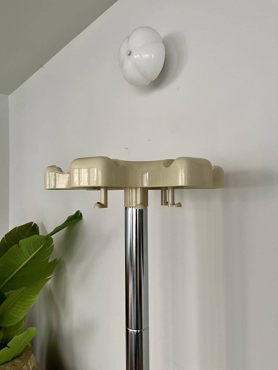 Modular vintage coat rack VIP – Velca, Italy, 1970s