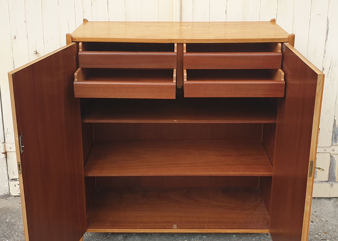 Placard, Georg Satink's dresser for WK Màbel, 1950s