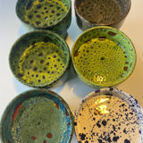 Ceramic footed bowls