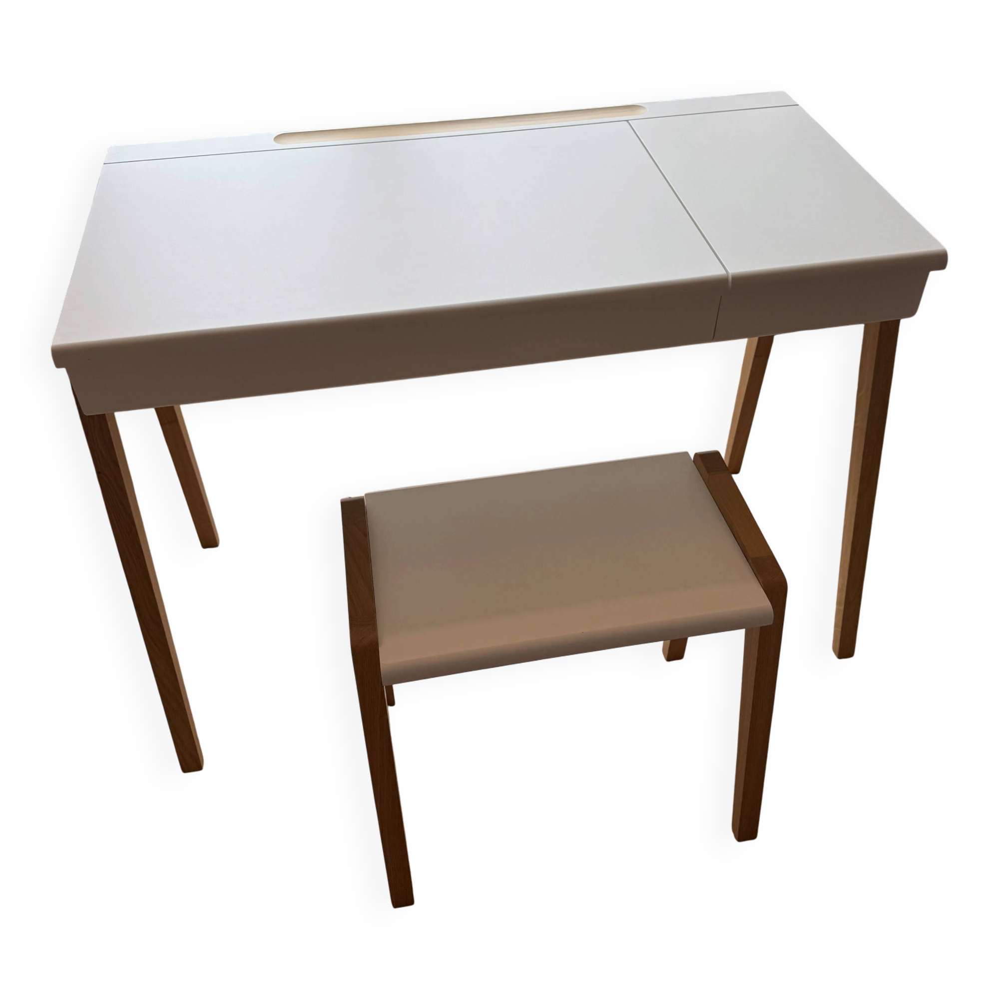 Desk + white Egg stool NYC