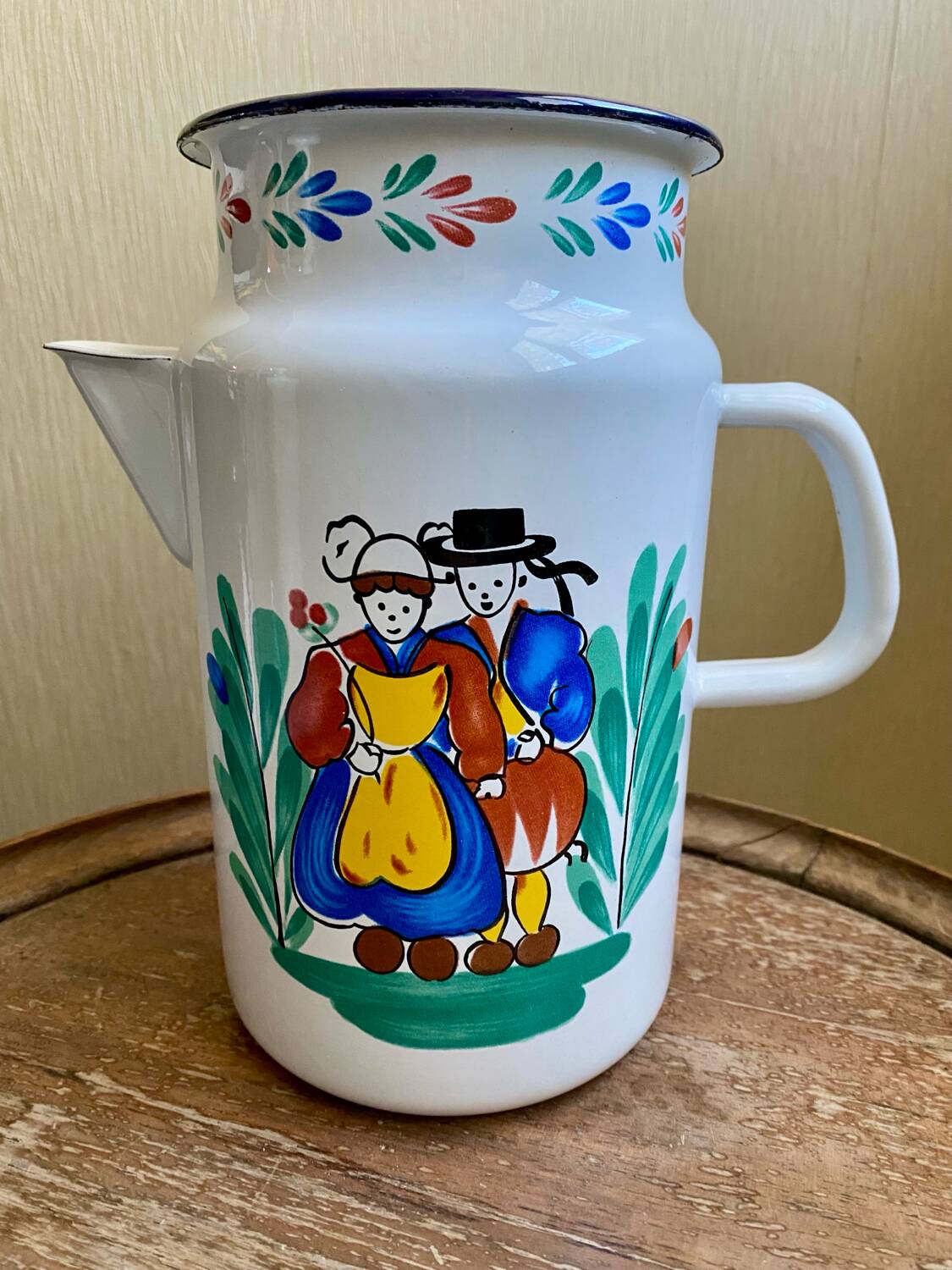 Grand, piché, par/cafetière folklore, breton vintage en émail