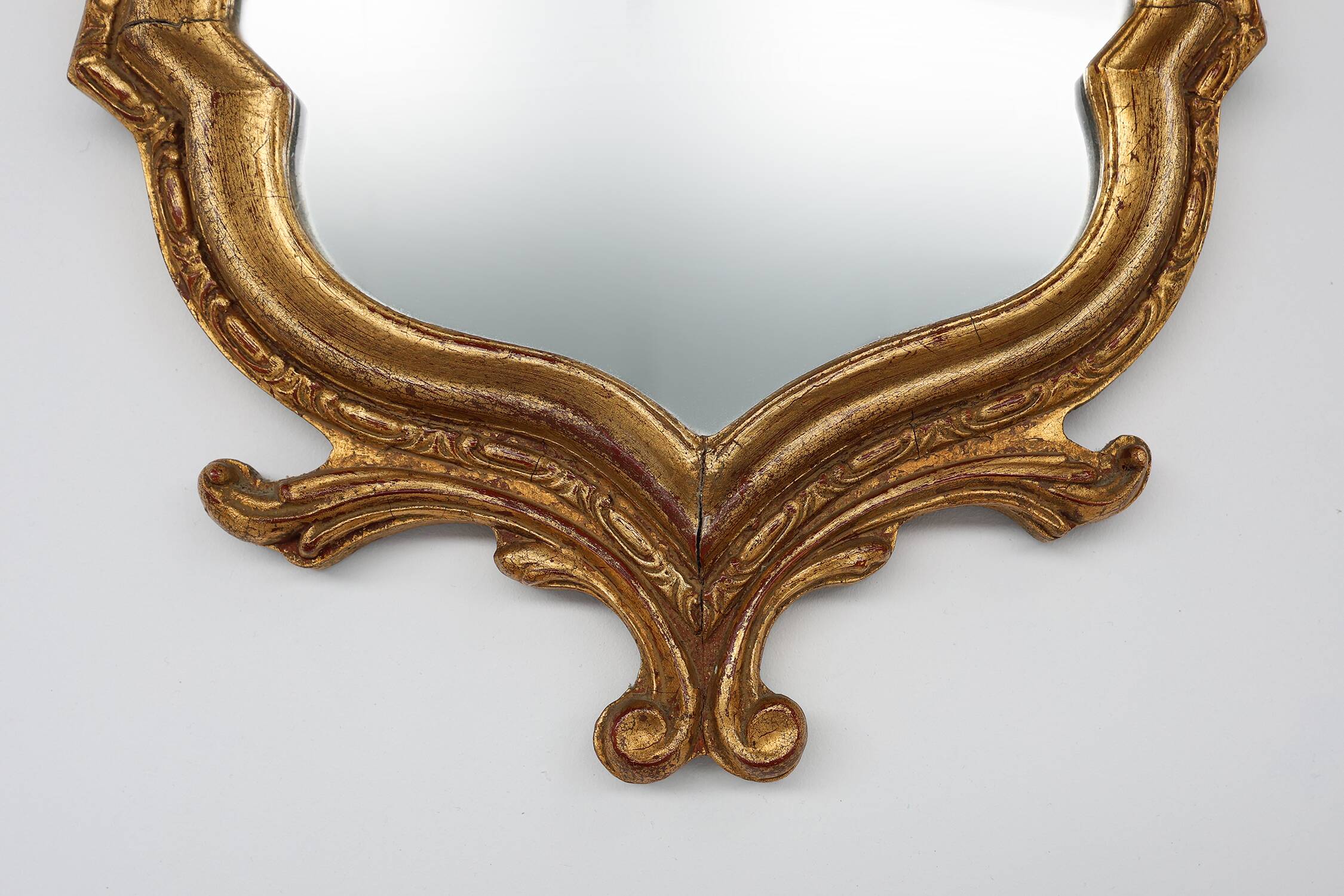 French rococo-baroque style Mirror in wood with gilded frame