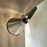 Zinc base table lamp