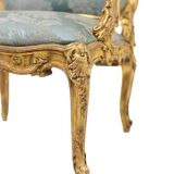 Salon de style Louis XV à chassis en bois doré. Circa 1880.