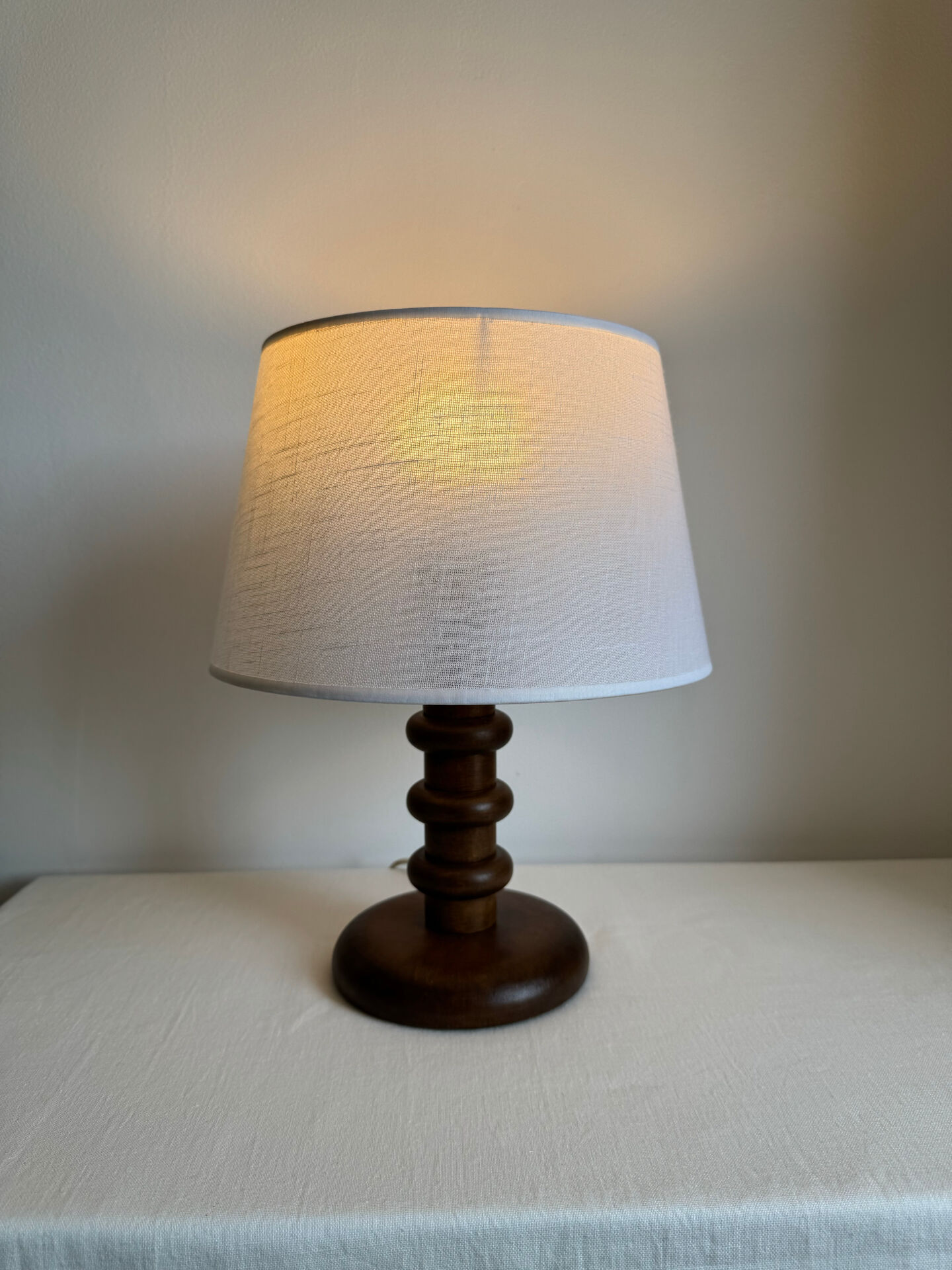 Vintage Mid Century Modern Wood Base Table Lamp