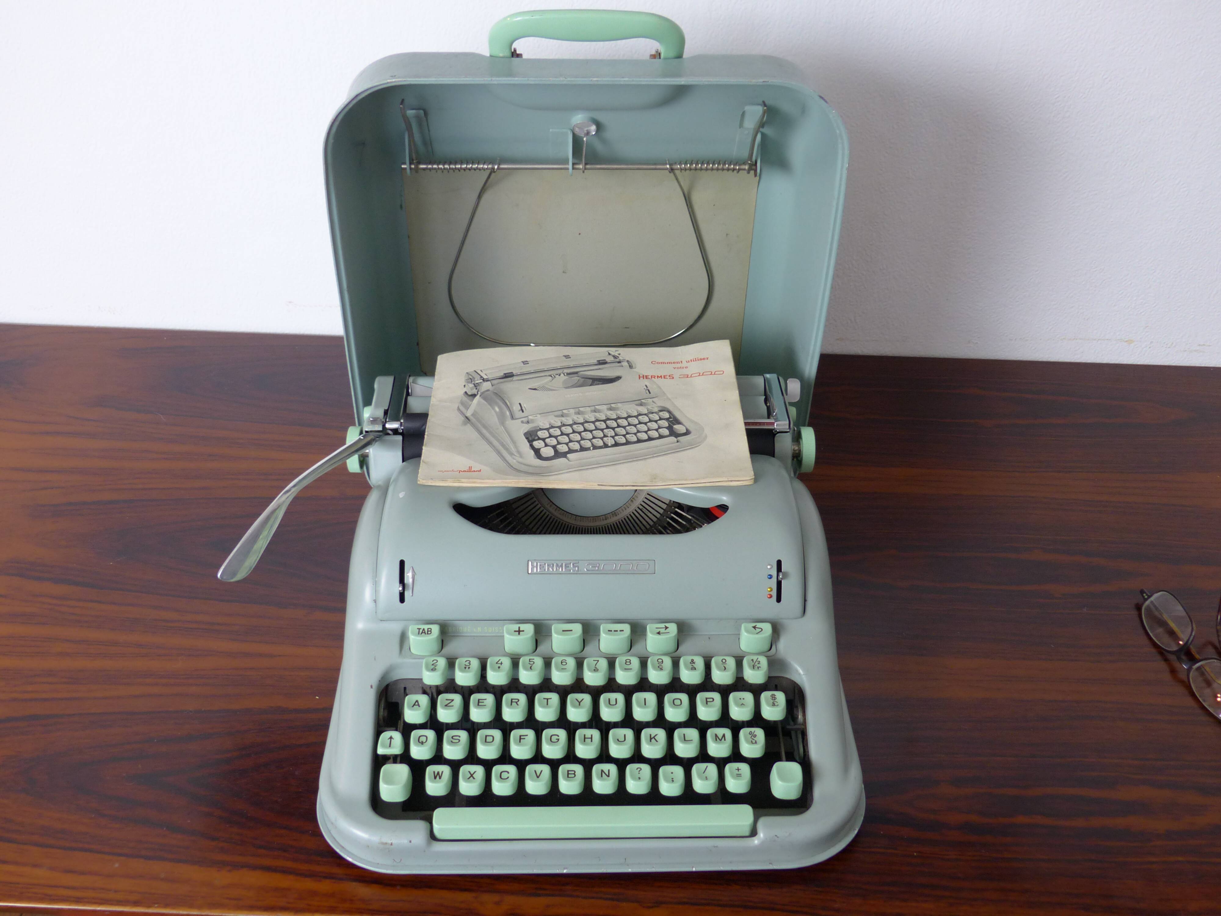 Hermes 3000 green mint metal typewriter
