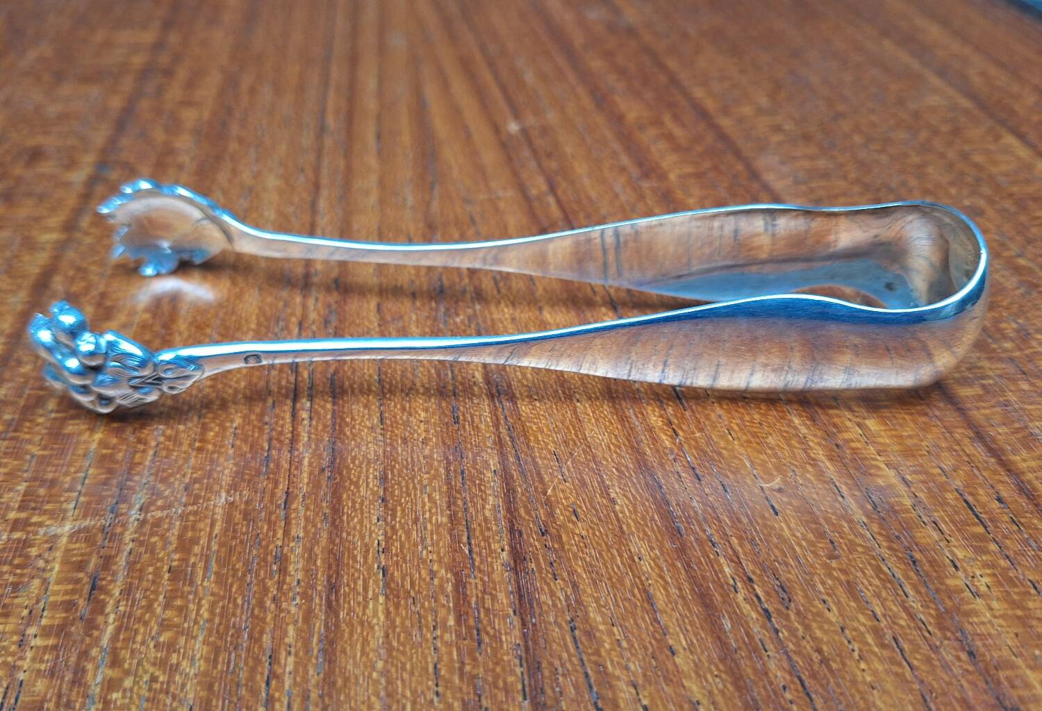 Sugar tongs or ice tongs in solid silver