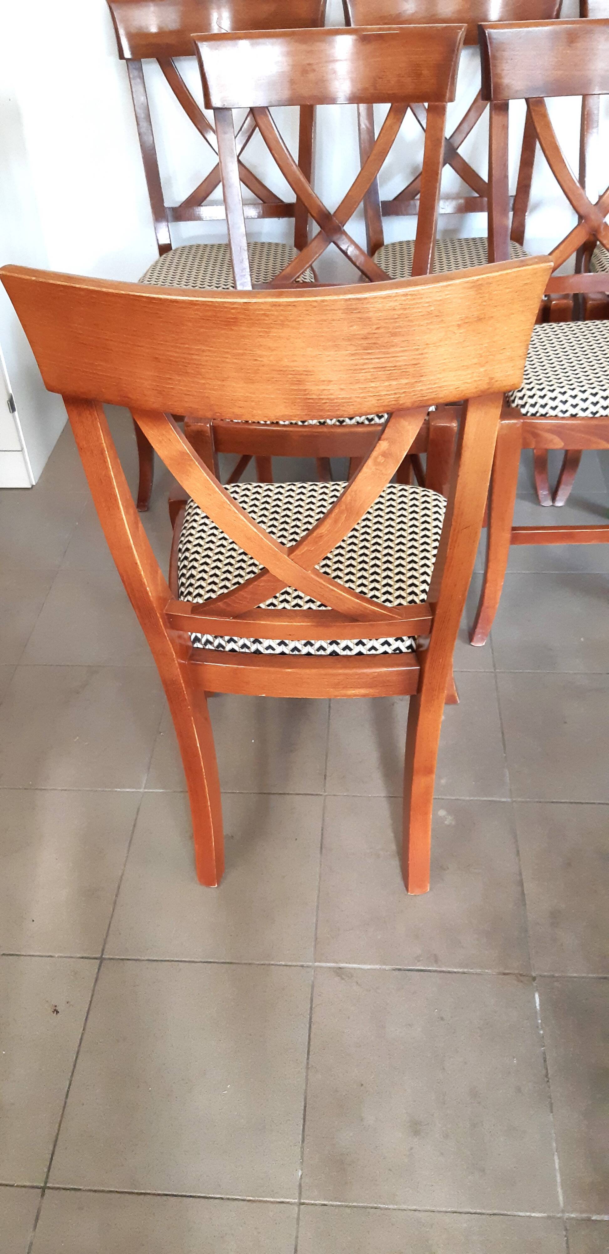 set of 6 recent Restoration style chairs in solid stained beech in excellent condition