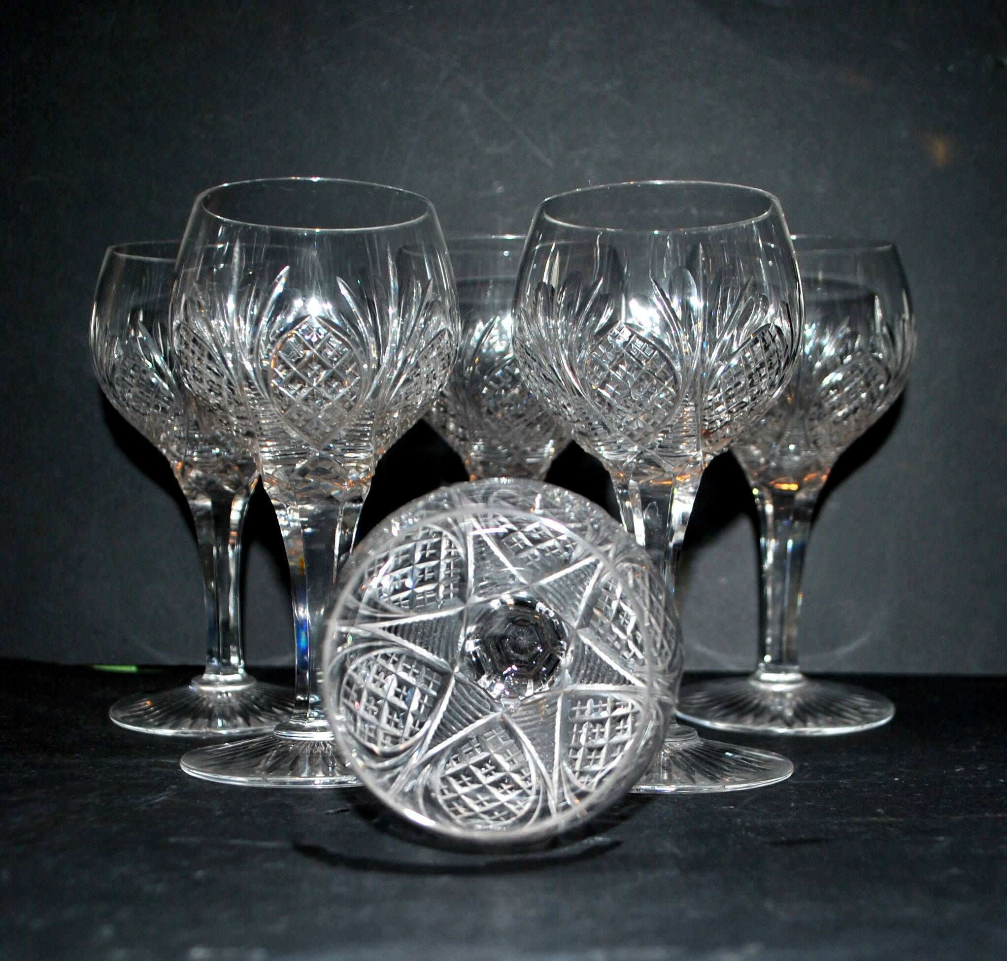 Set of 6 white wine glasses 1900 in cut crystal BACCARAT model 9157 catalog 1907 H13.5