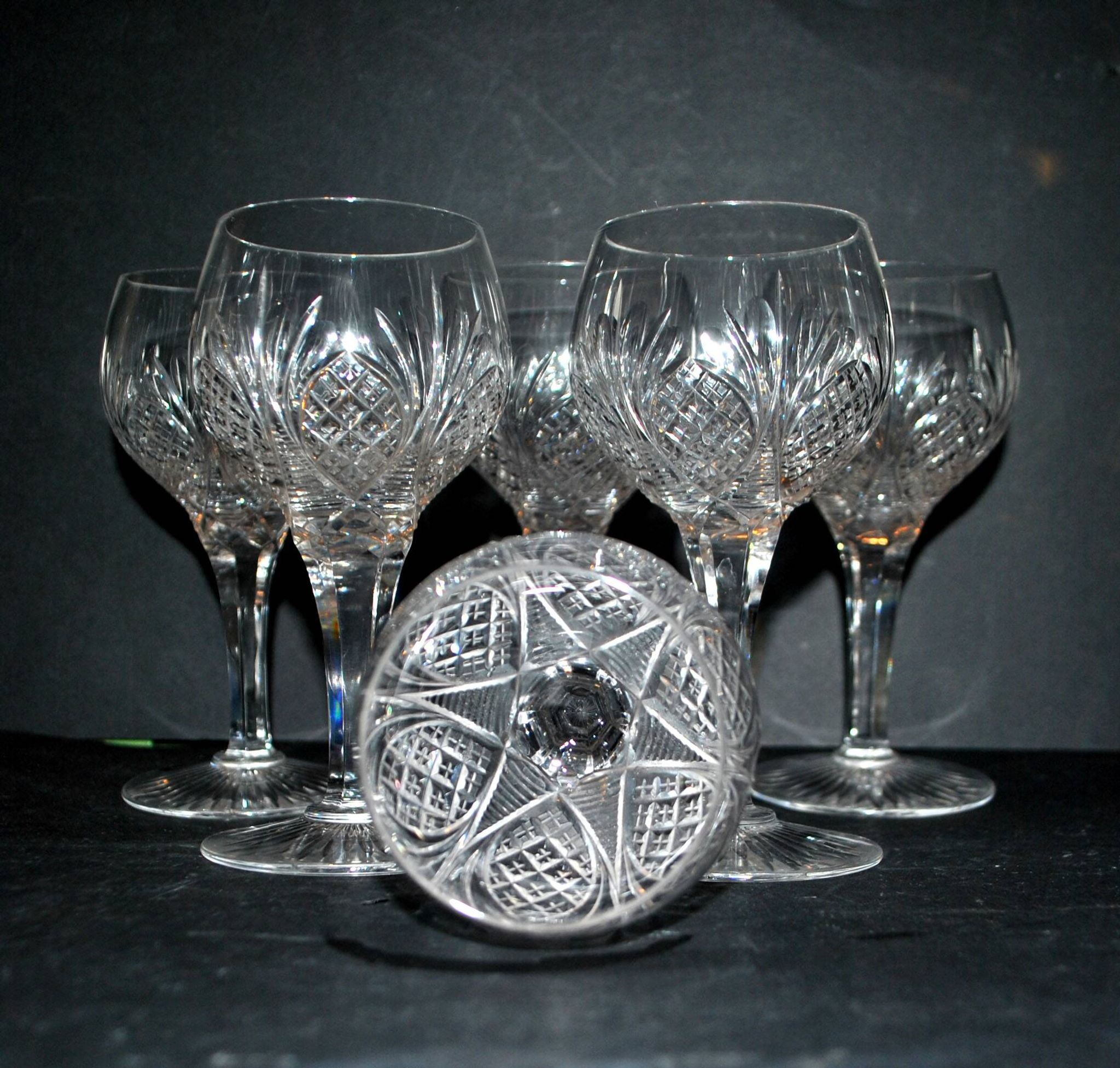 Set of 6 white wine glasses 1900 in cut crystal BACCARAT model 9157 catalog 1907 H13.5