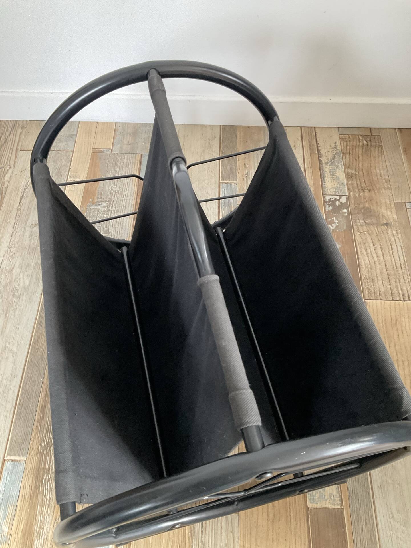 Vintage magazine rack from the 80s