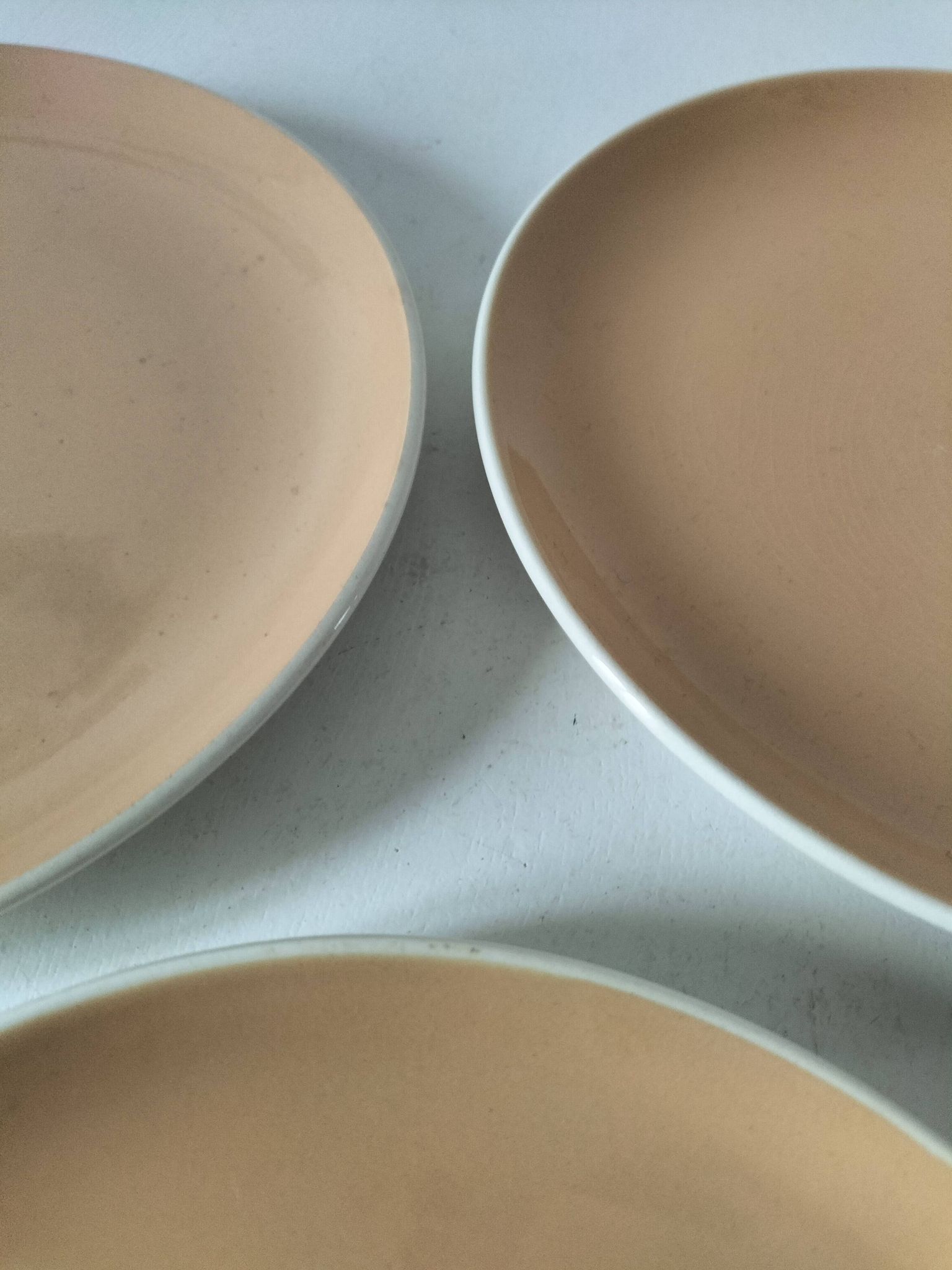 Set of three dessert plates Villeroy & Boch Mettlach powder pink