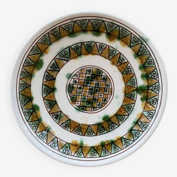 Plate with scarified decoration, signed CHS, Cyprus