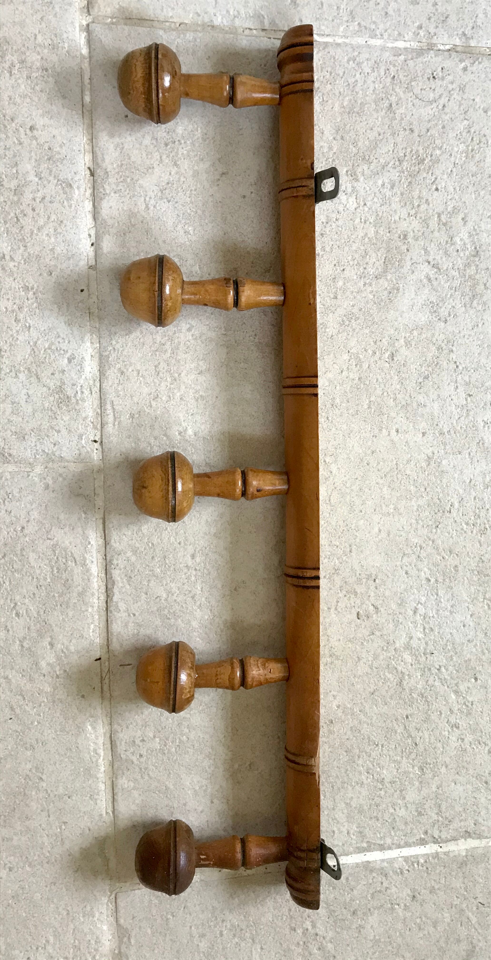 5-patère wall coat holder