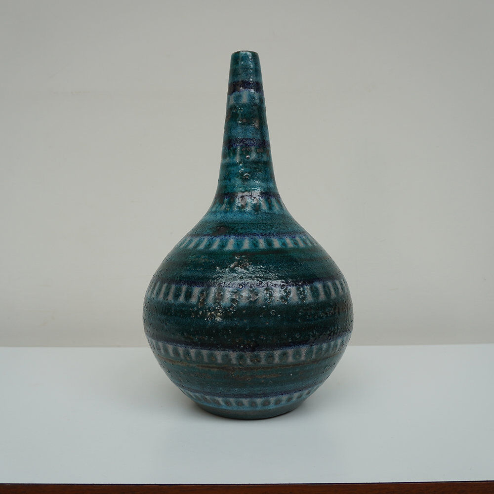 Ceramano Turmalin vase. Handmade WGP ceramic, 1950/1960s