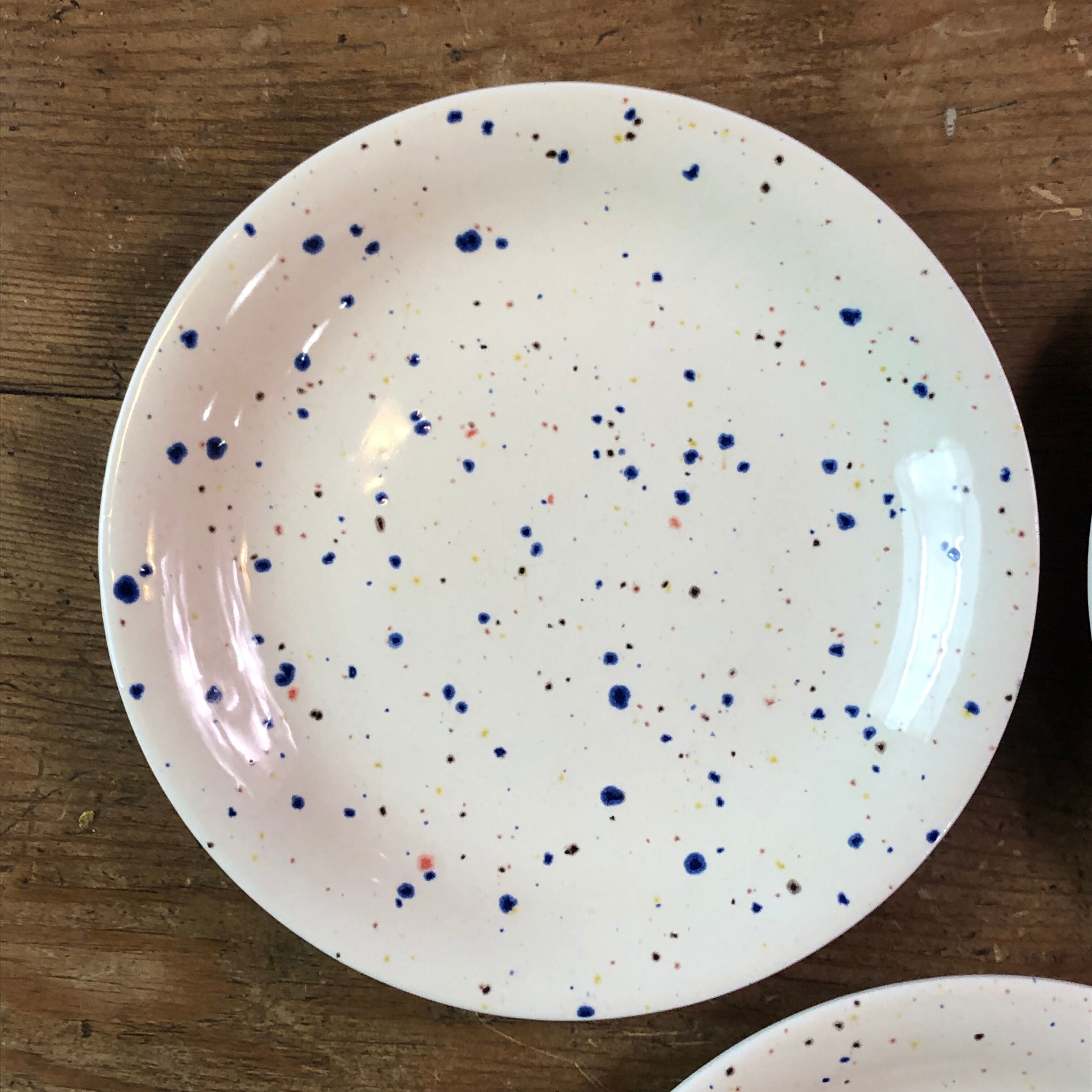 5 plates in English earthenware John Tams