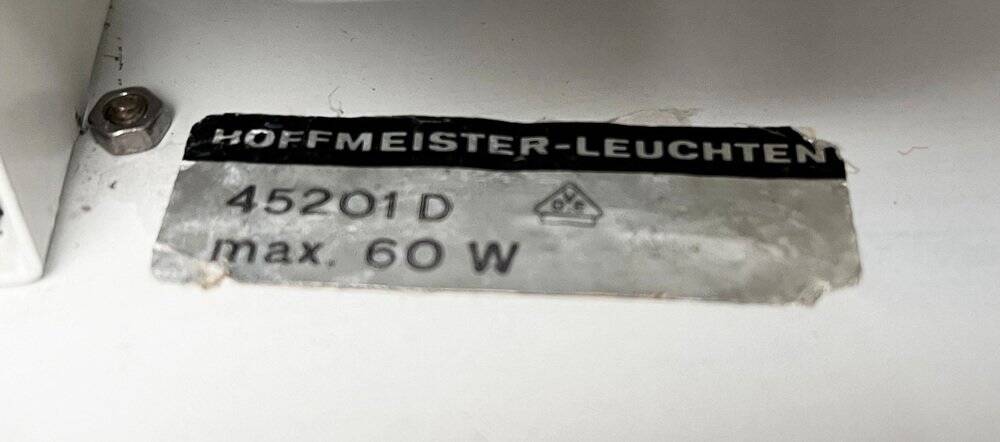 Lampe de table minimaliste de l'ère spatiale allemande du milieu du siècle par Hoffmeister Leuchten, années 1960