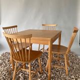 Dutch-1960s-dining-table and four chairs