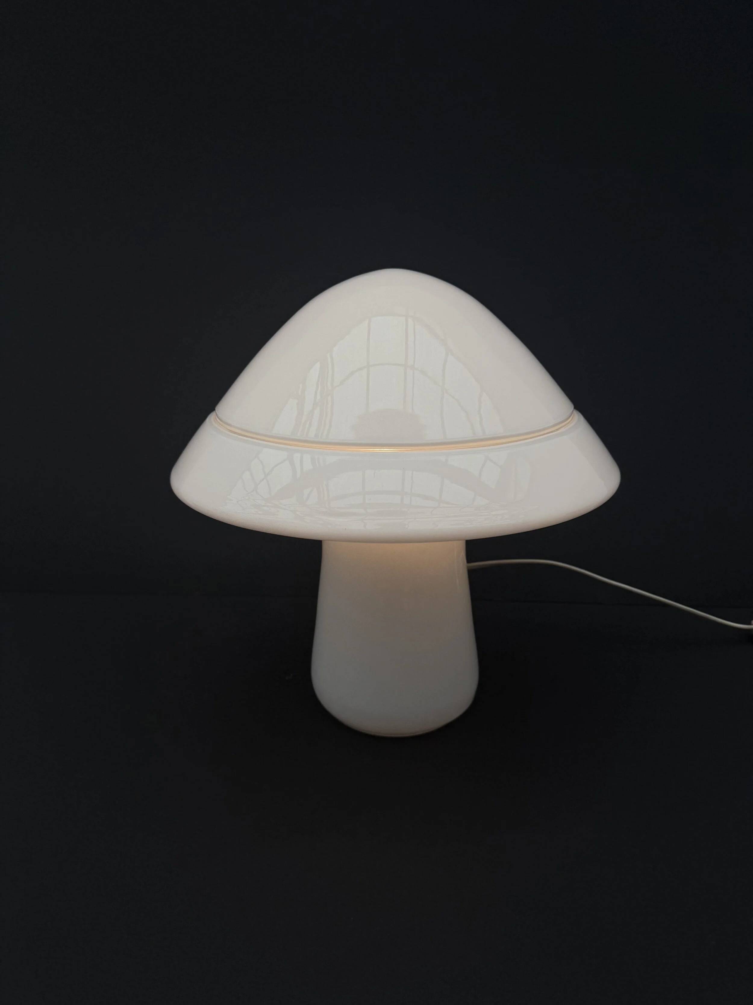 Mushroom lamp by RES MURANO in opaline, Italy 1960