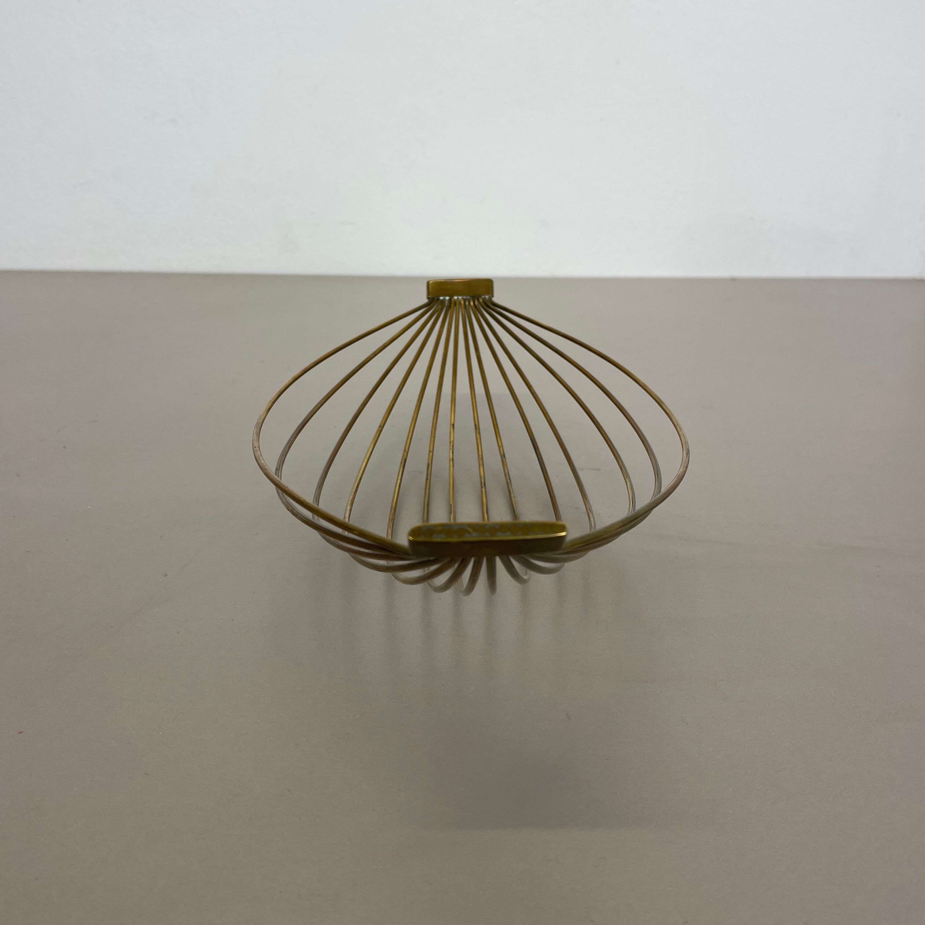 Minimalist Brass Fruit Bowl Shell by Carl Auböck, Austria, 1950s