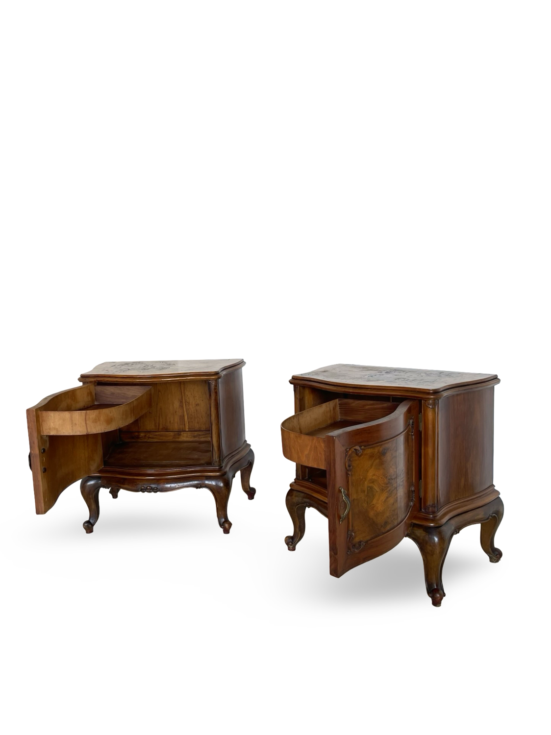 Paire de tables de chevet italiennes du milieu du XXe siècle