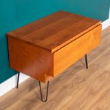 Table de lampe d'appoint console Tapley rétro en teck des années 1960 avec tiroir
