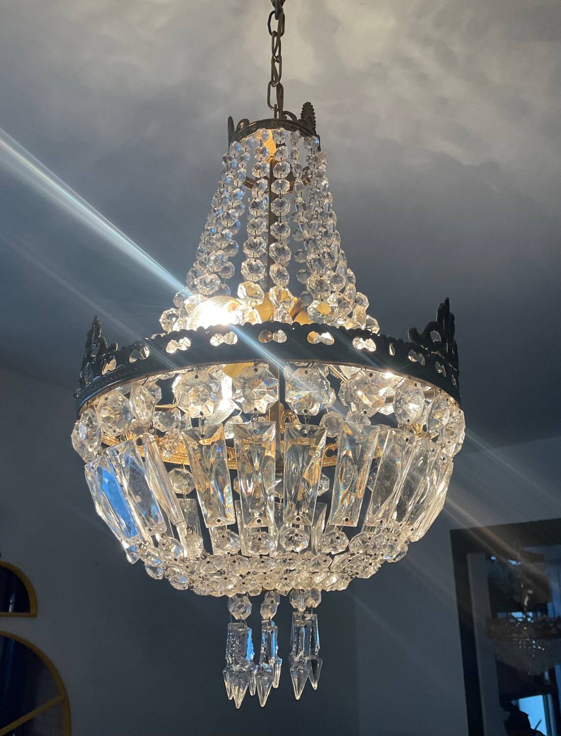 Hot air balloon chandelier with tassels