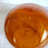 Bol ou verre penché ambré signé Biot