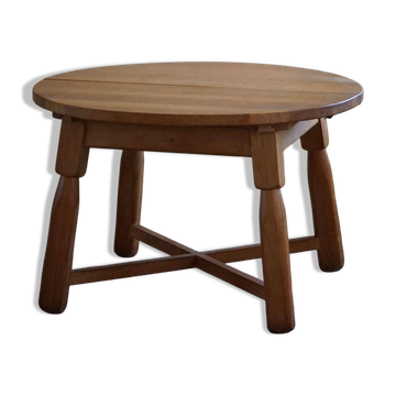 Brutalist round dining table in oak, mid-century, made in France, 1960s.
