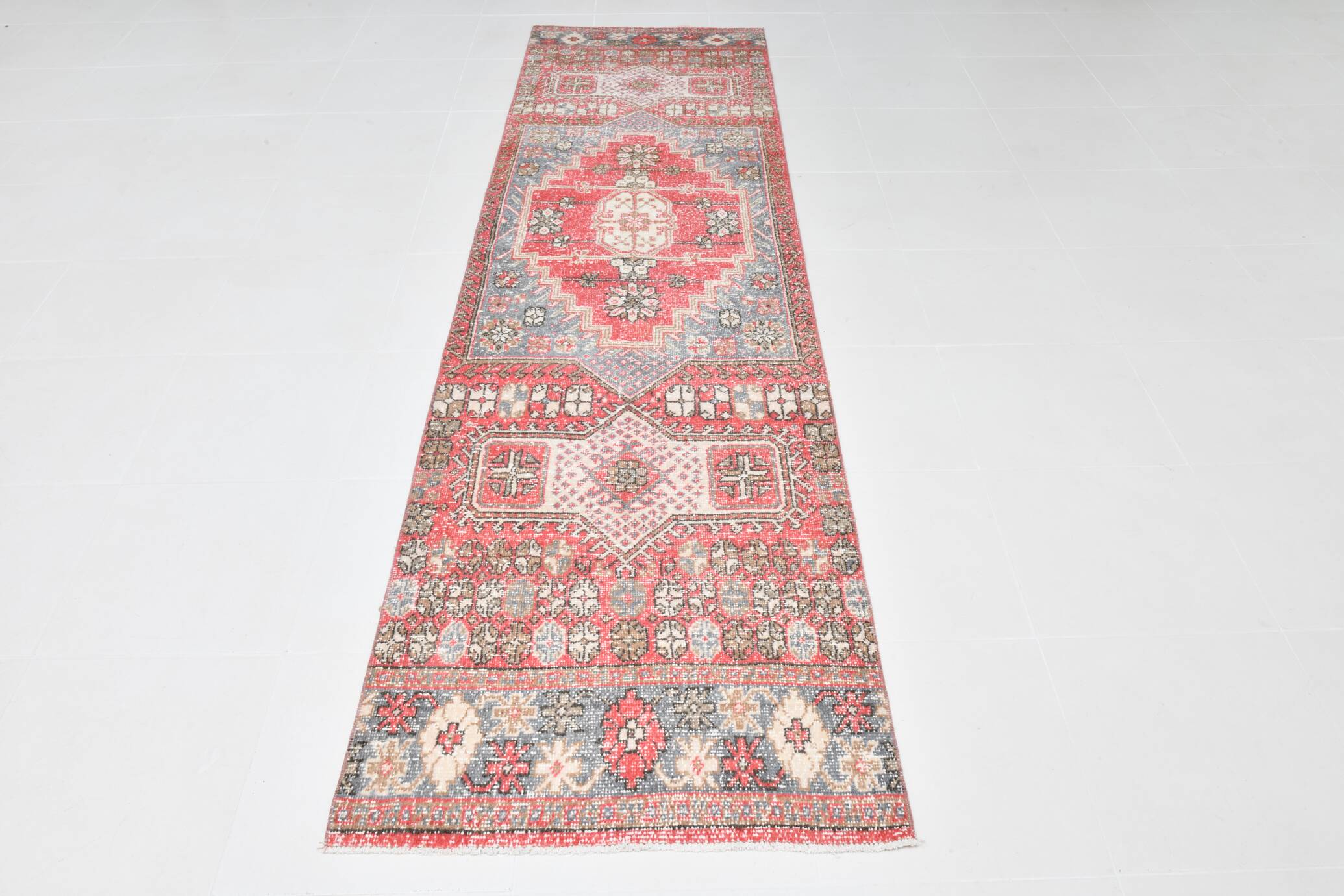 3x10 Red & Beige Persian Runner Rug, 81x302Cm