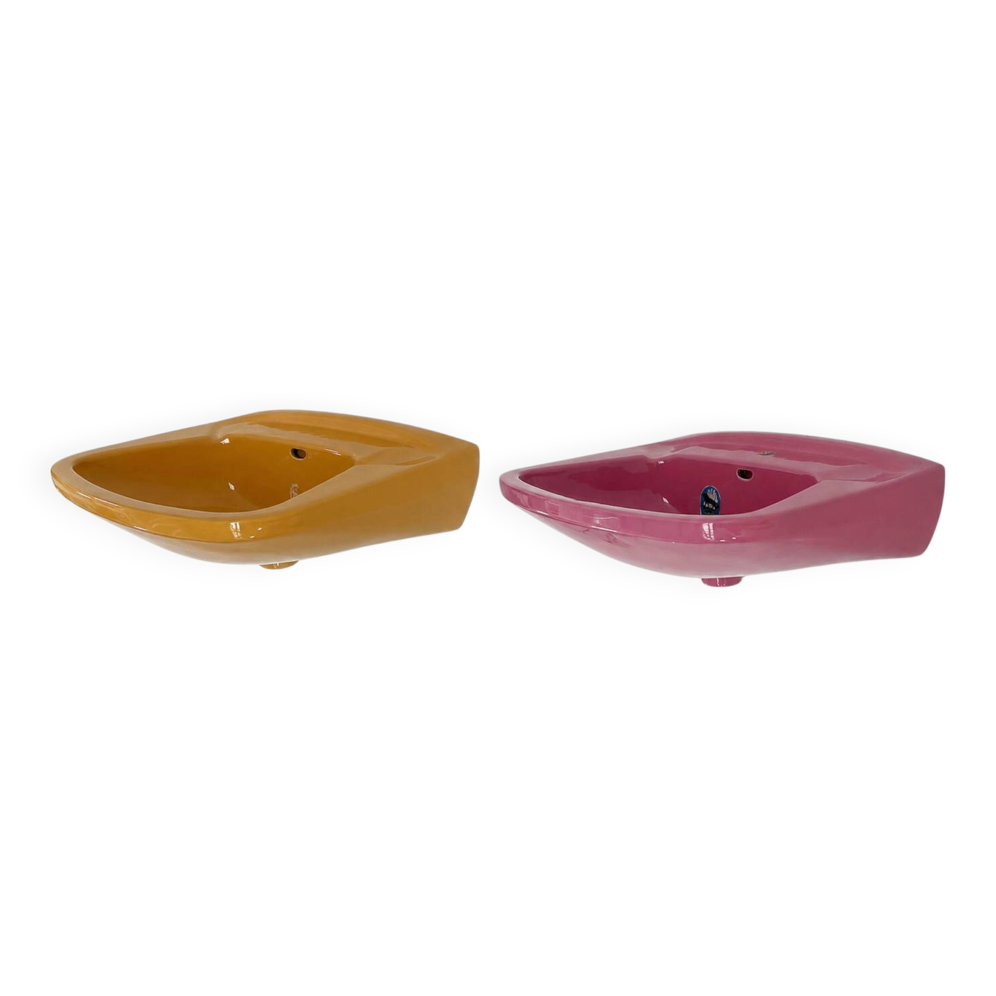 Paire de Lavabos 1 moutarde et 1 rose de Keramag Keravit, 1980