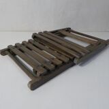 Ancienne chaise pliante en bois pour enfant