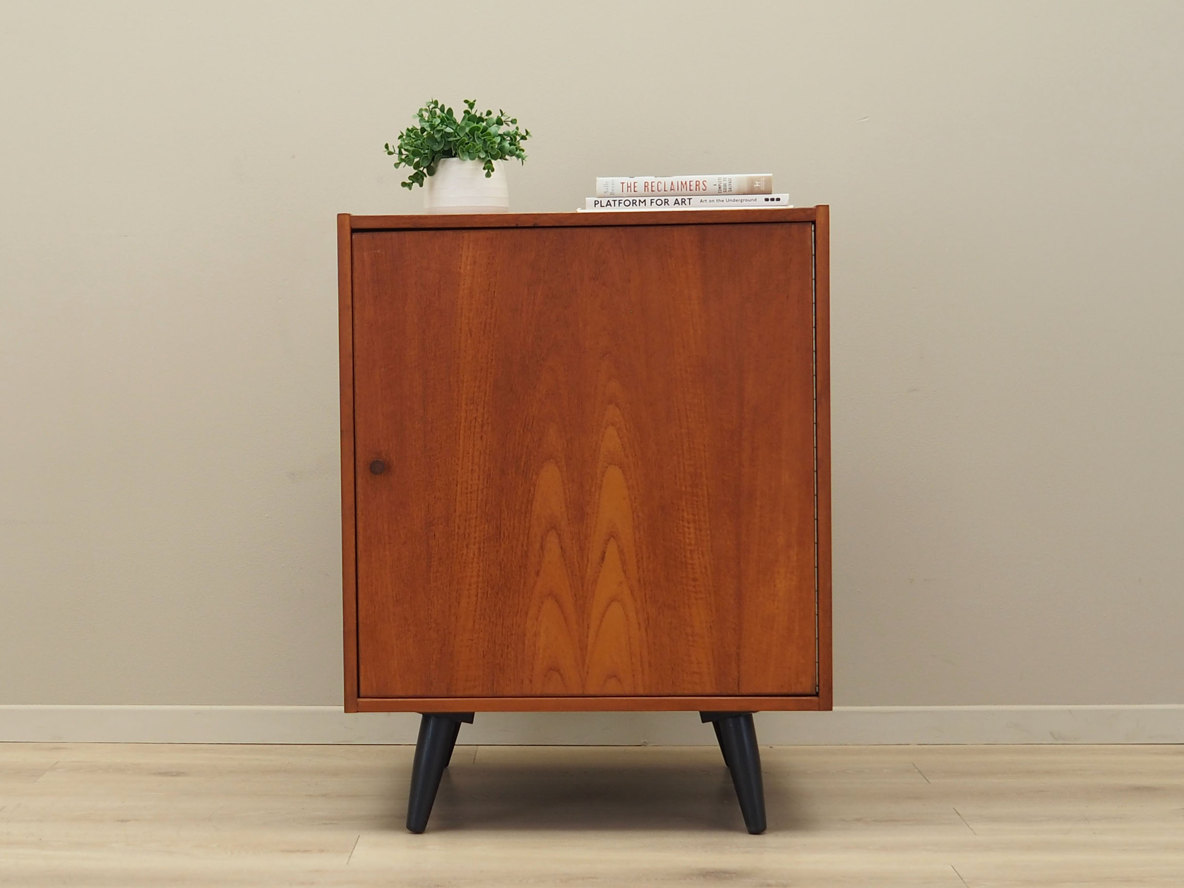 Teak cabinet, danish design, 1970s, production: denmark