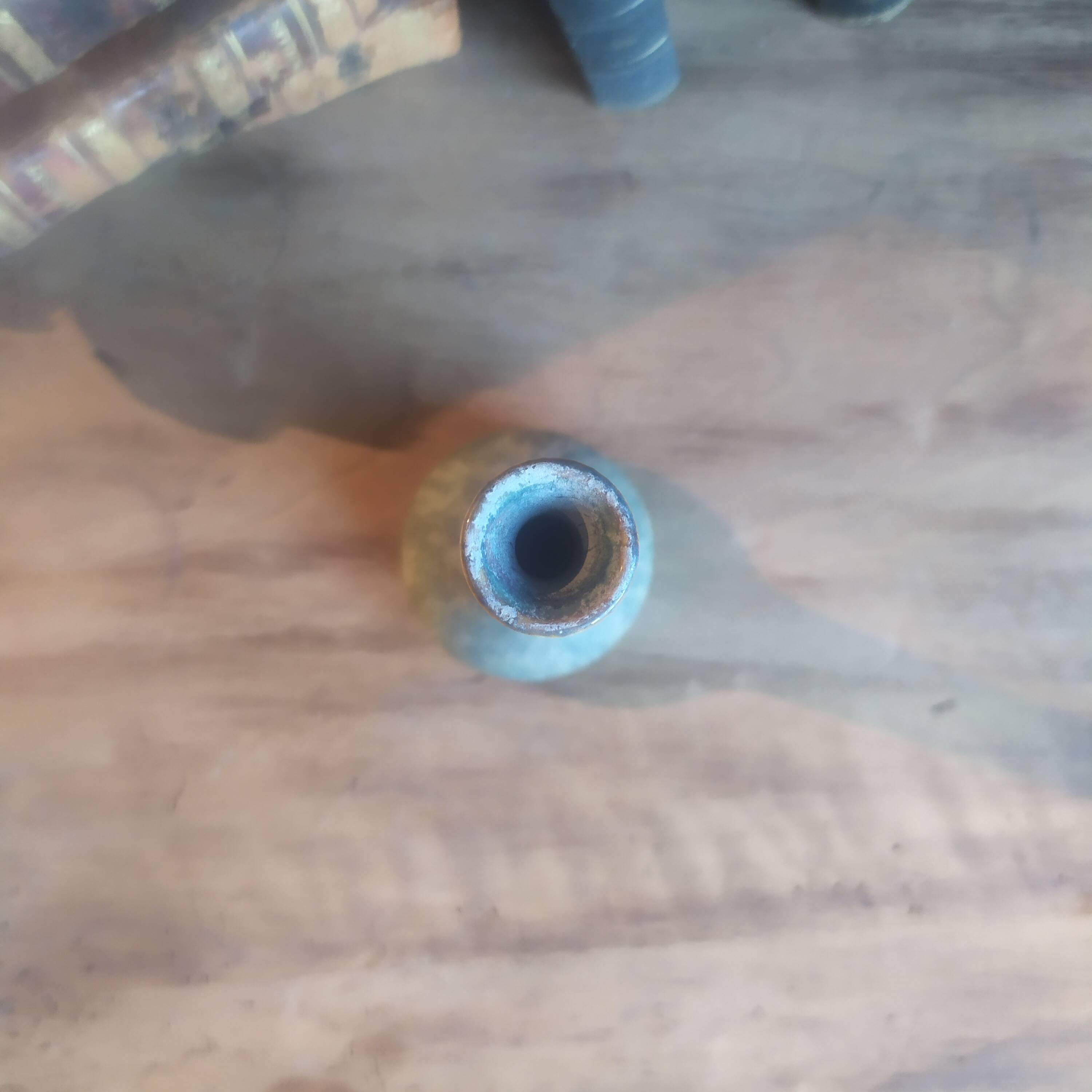 Balsam-shaped soliflore in enamelled stoneware