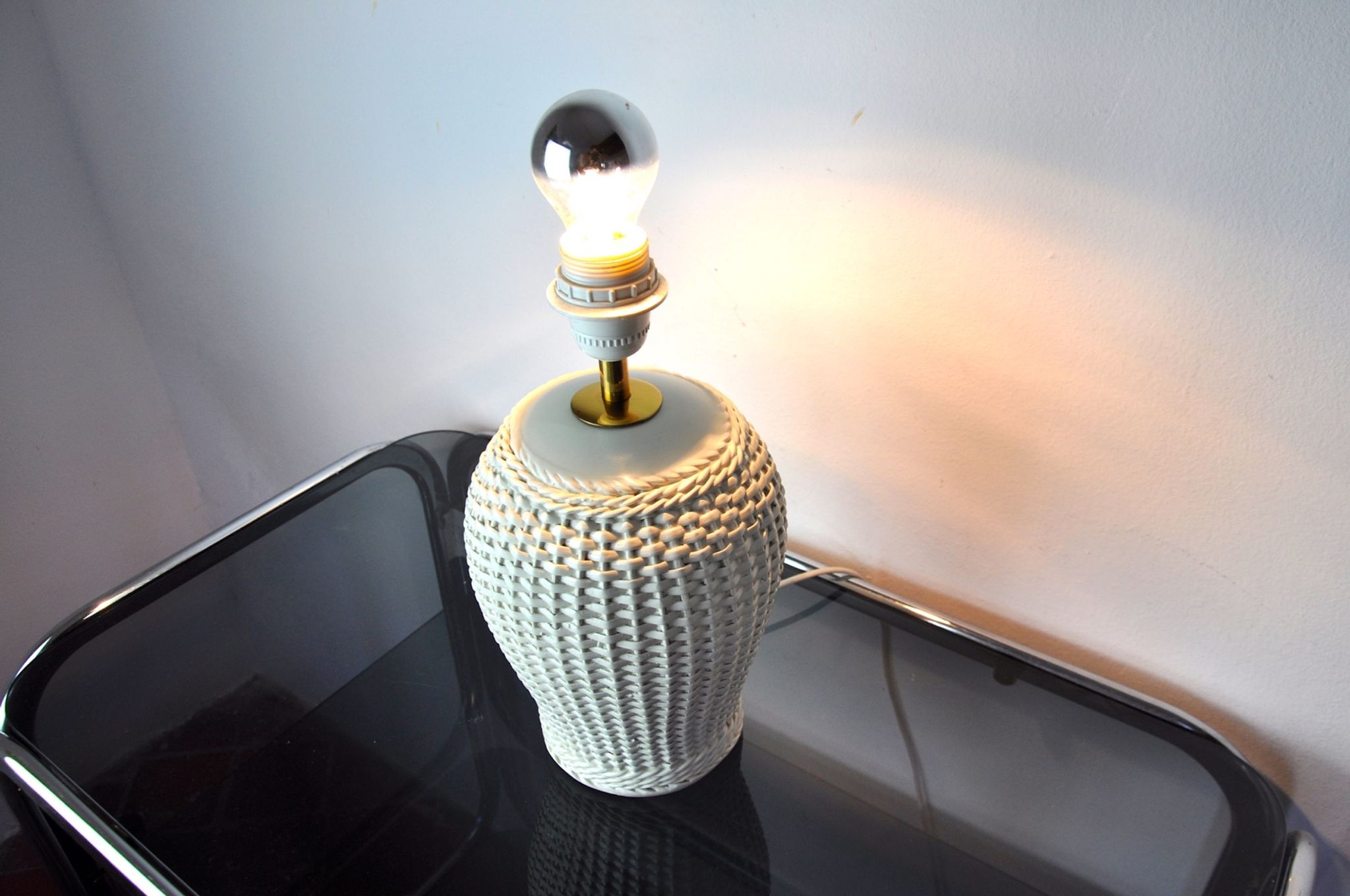 White ceramic "bamboo" lamp, Hollywood Regency, Italy, 1970