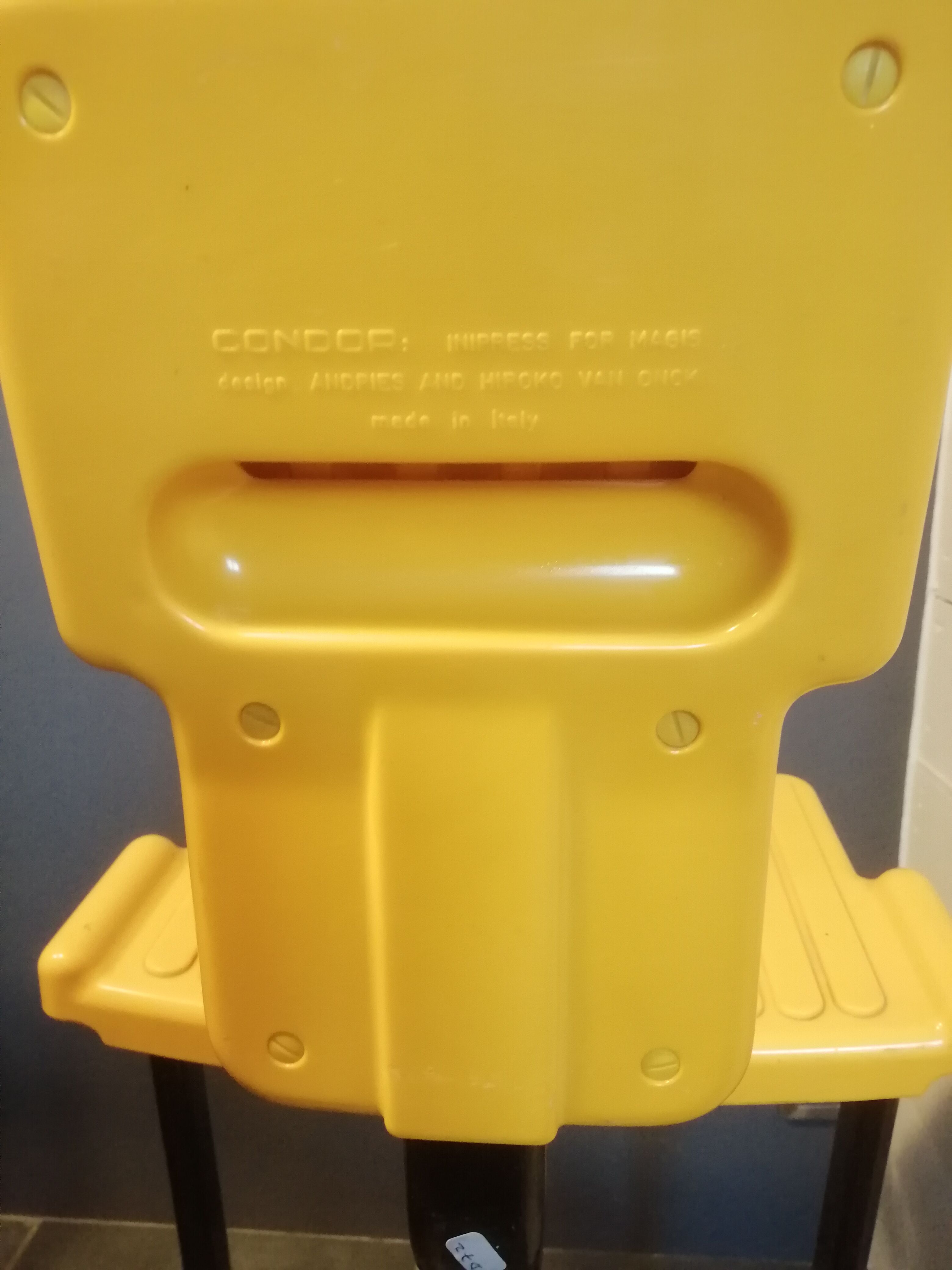 Van Onck design bar high chair