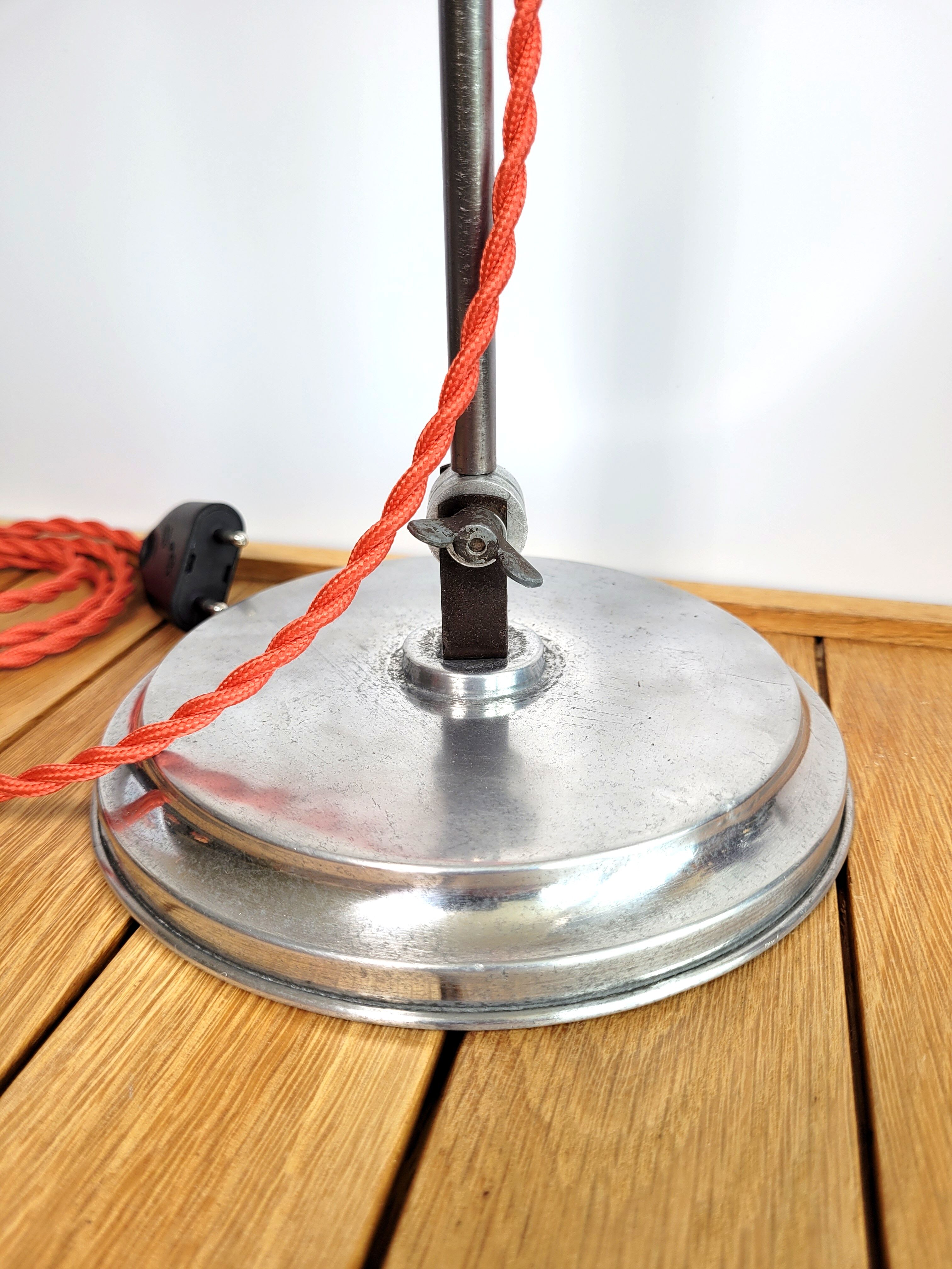 Gooseneck lamp renovated 1940