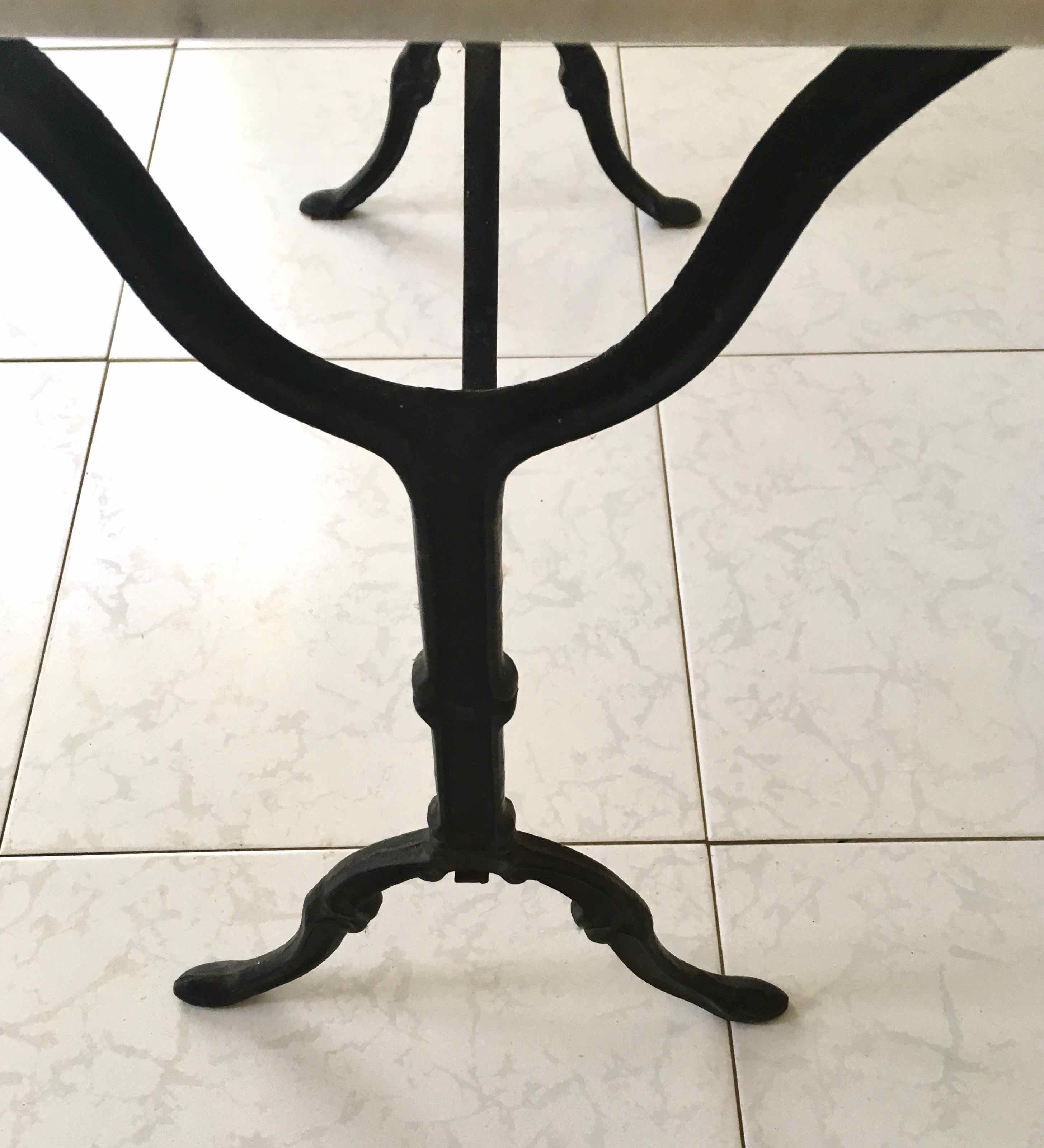 Table bistrot marbre et fonte