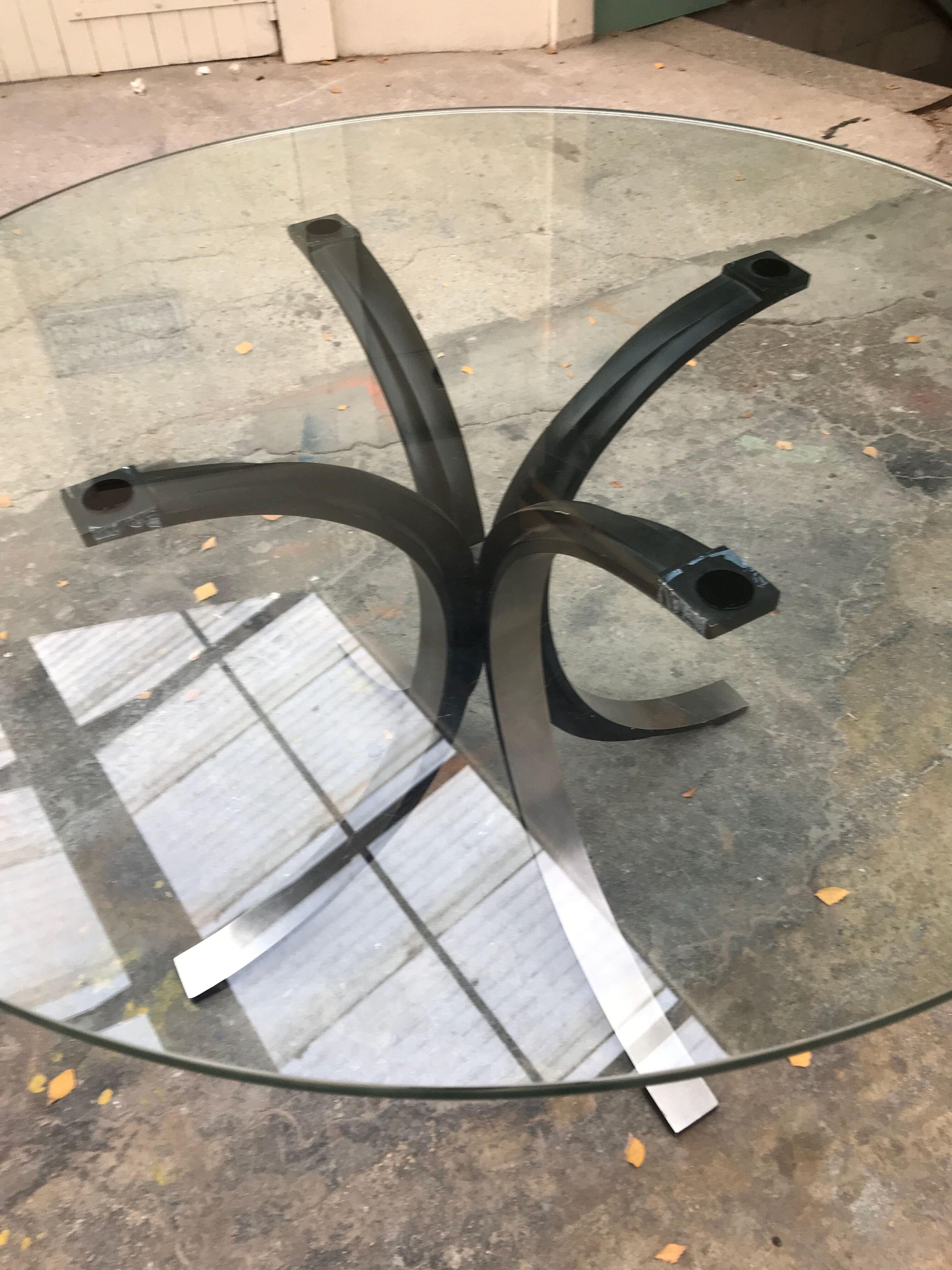 Dining table by Osvaldo Borsani
