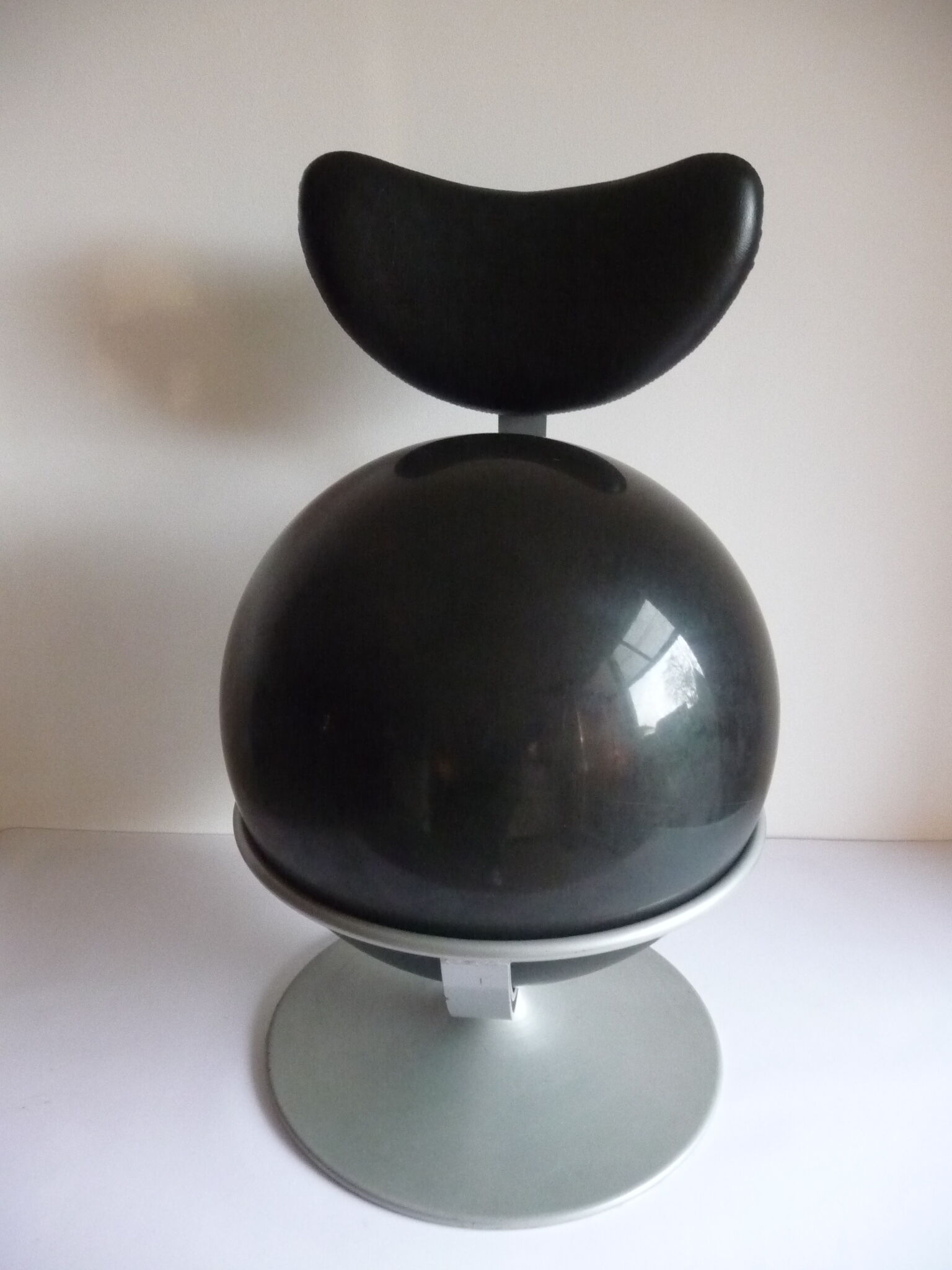 1980s ergonomical ball desk chair