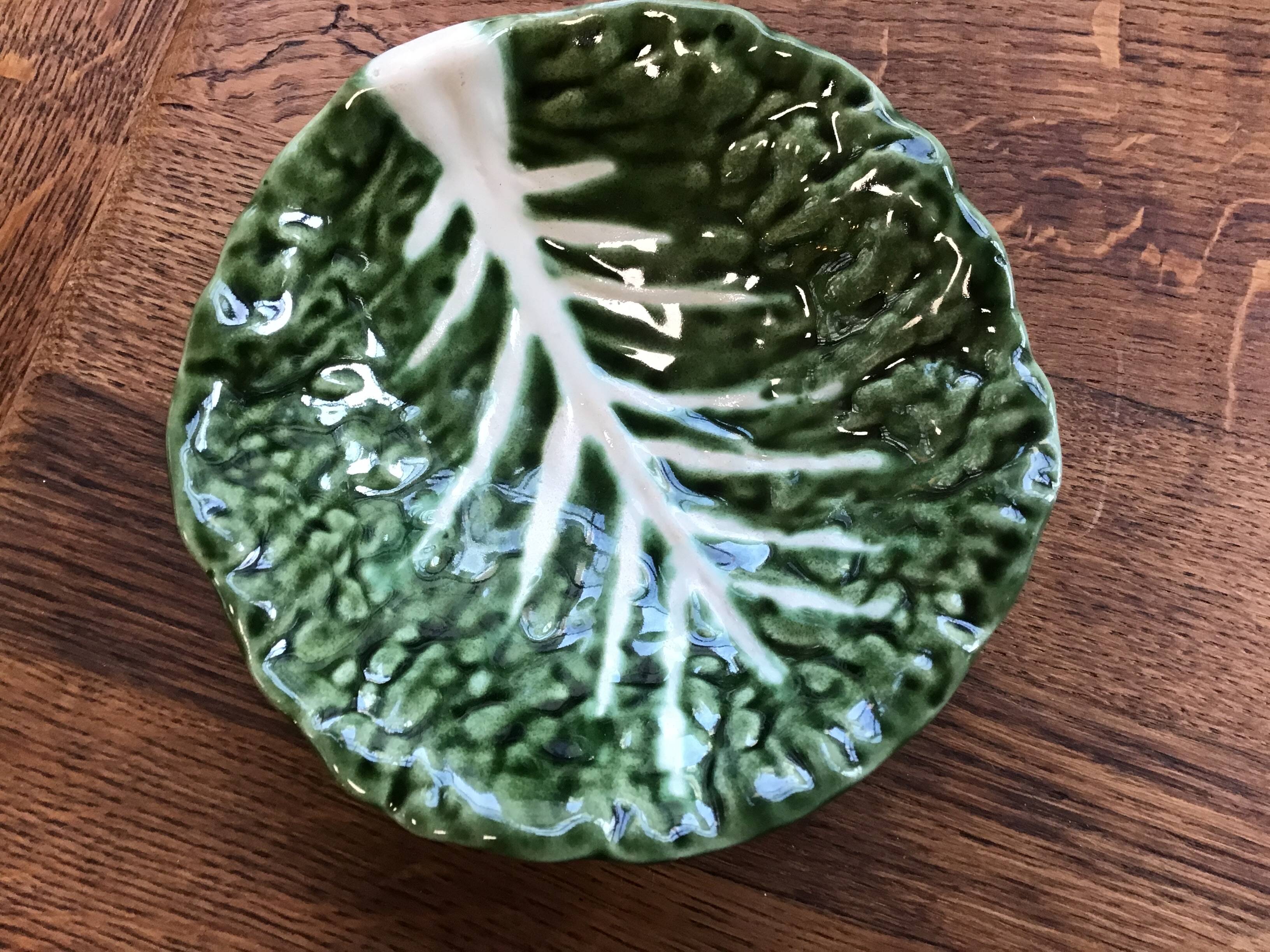 Cabbage leaf bowl