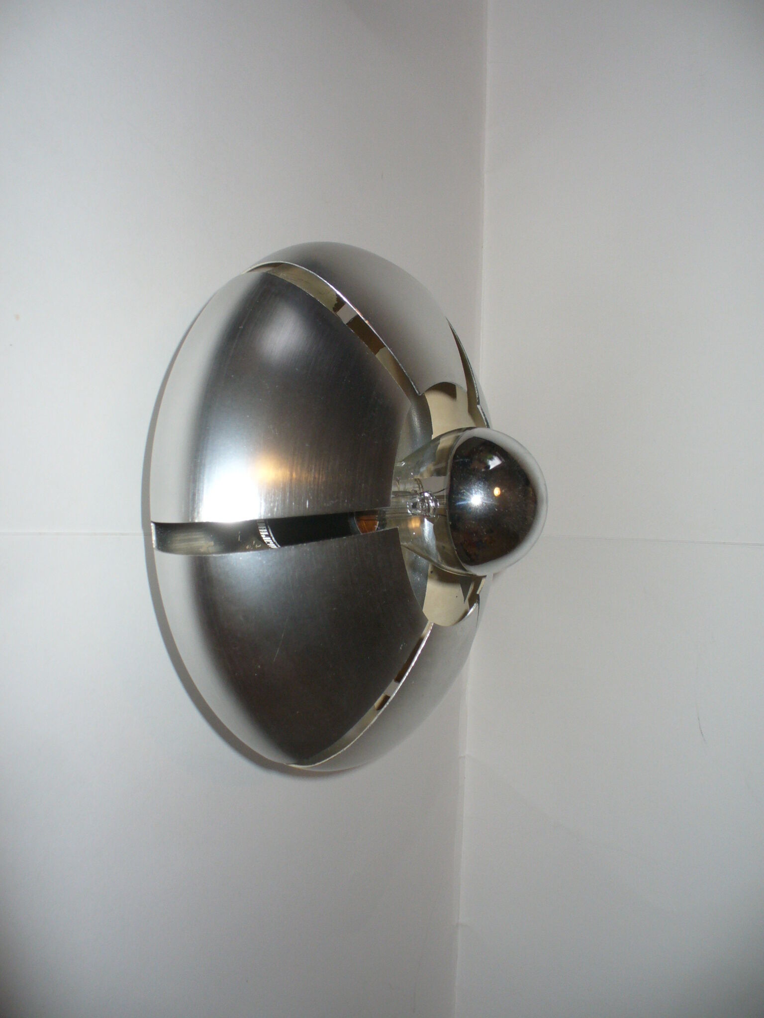 Flower wall lamp from the 70s